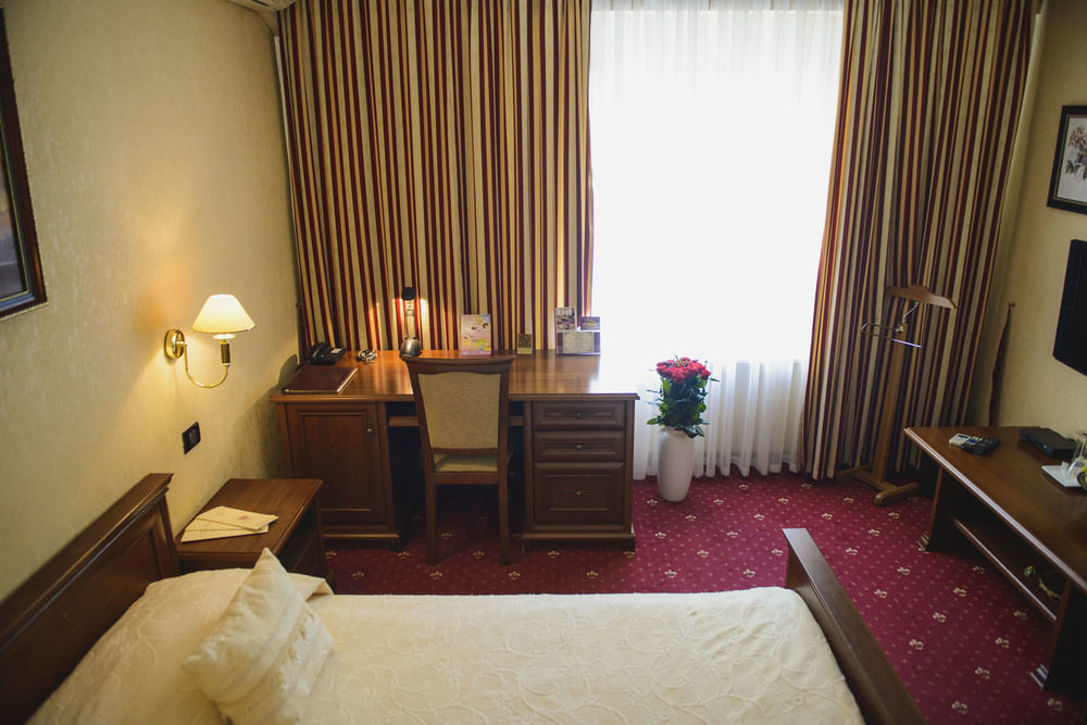 Number 21 By Dbi Hotel Kiev Esterno foto